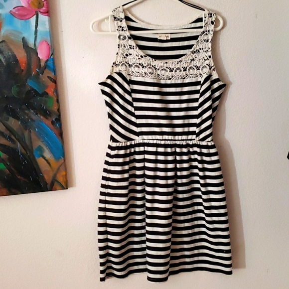 Anthropologie x Maison Jules Lace/Striped Dress Size Medium - Picture 2 of 16